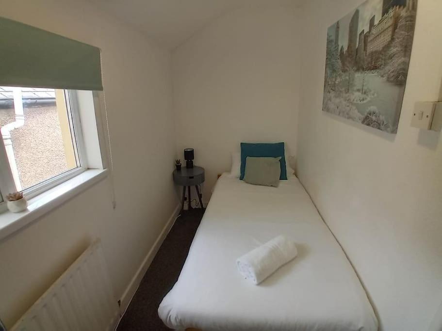 Large Family Home Central Location 3 Double Bedrooms And 1 Single Bedroom Cardiff Ngoại thất bức ảnh