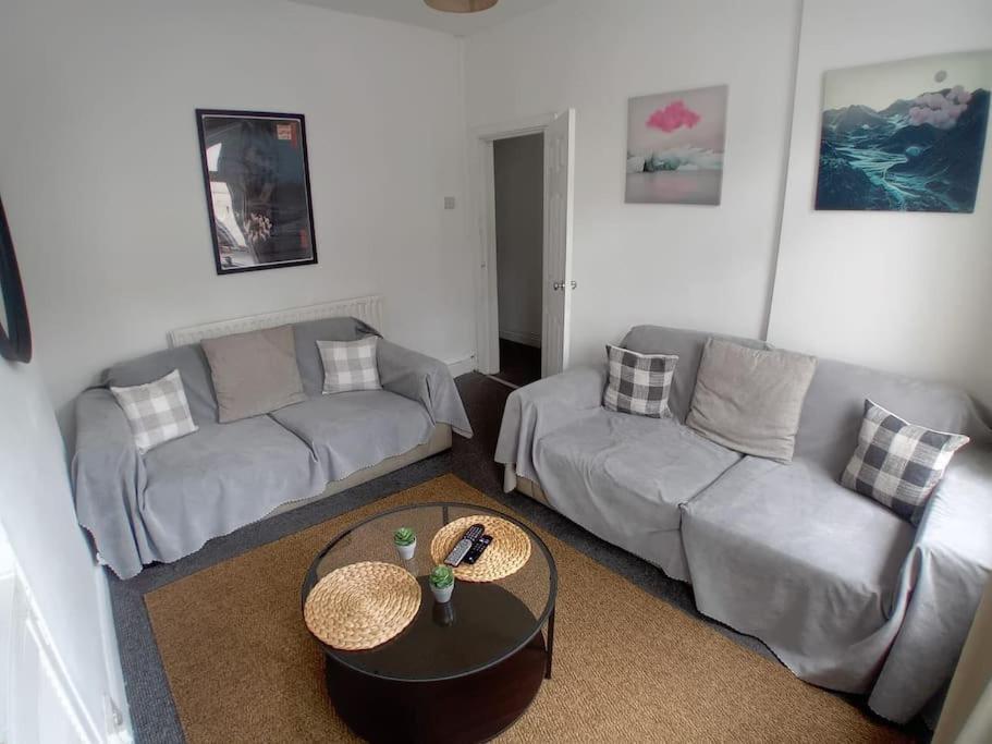 Large Family Home Central Location 3 Double Bedrooms And 1 Single Bedroom Cardiff Ngoại thất bức ảnh