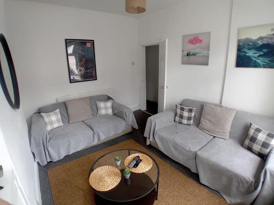 Large Family Home Central Location 3 Double Bedrooms And 1 Single Bedroom Cardiff Ngoại thất bức ảnh